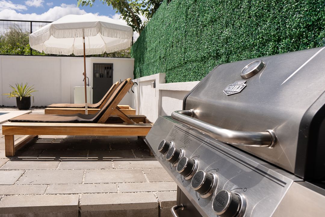 Private gas BBQ grill on the patio at Cacique Retreat, Guanacaste
